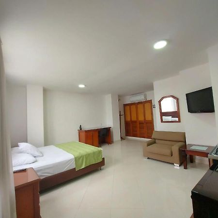 Hotel Florida Inn Medellín Exterior foto